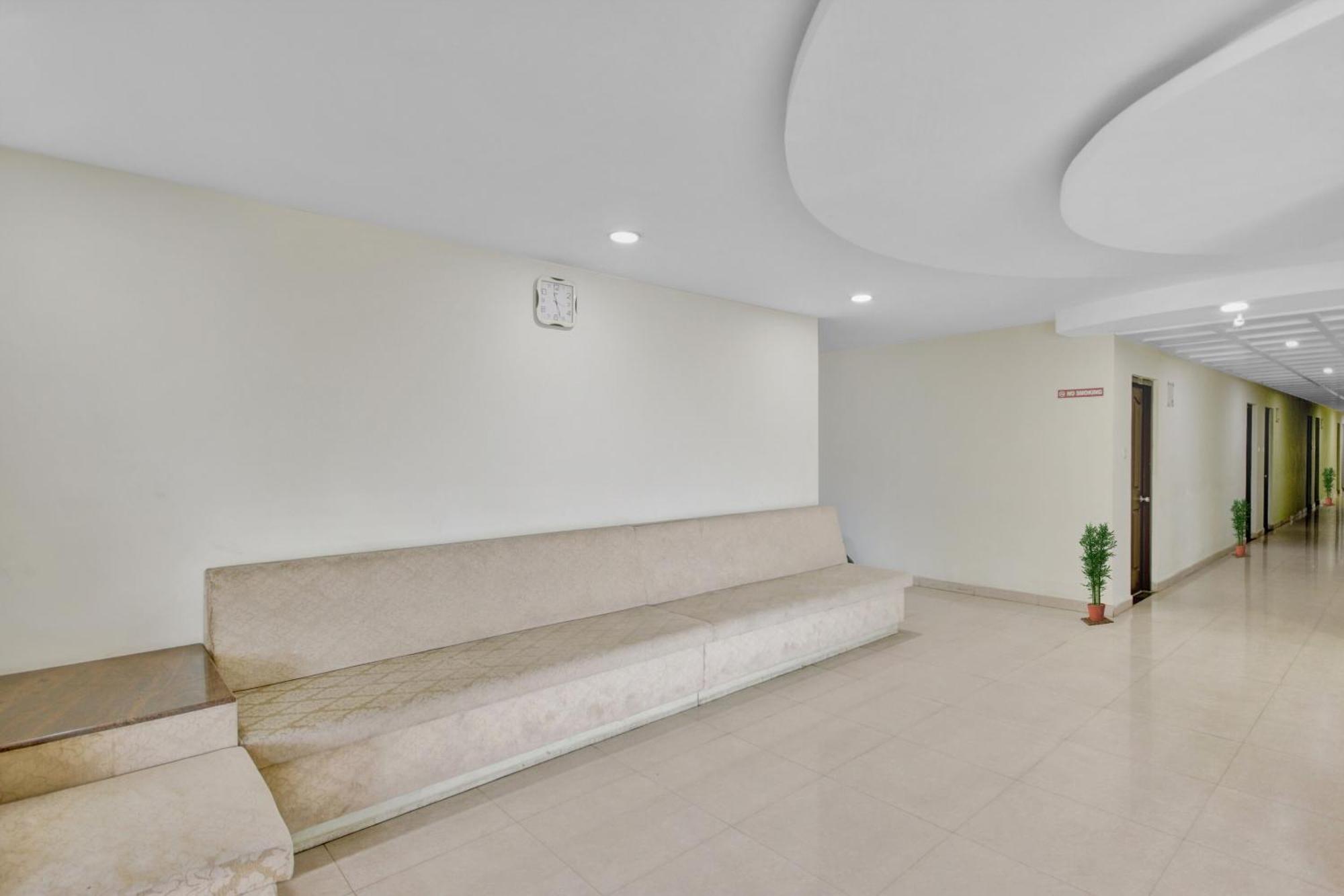 Hotel O Kalapurackal Residency Thekkady Buitenkant foto