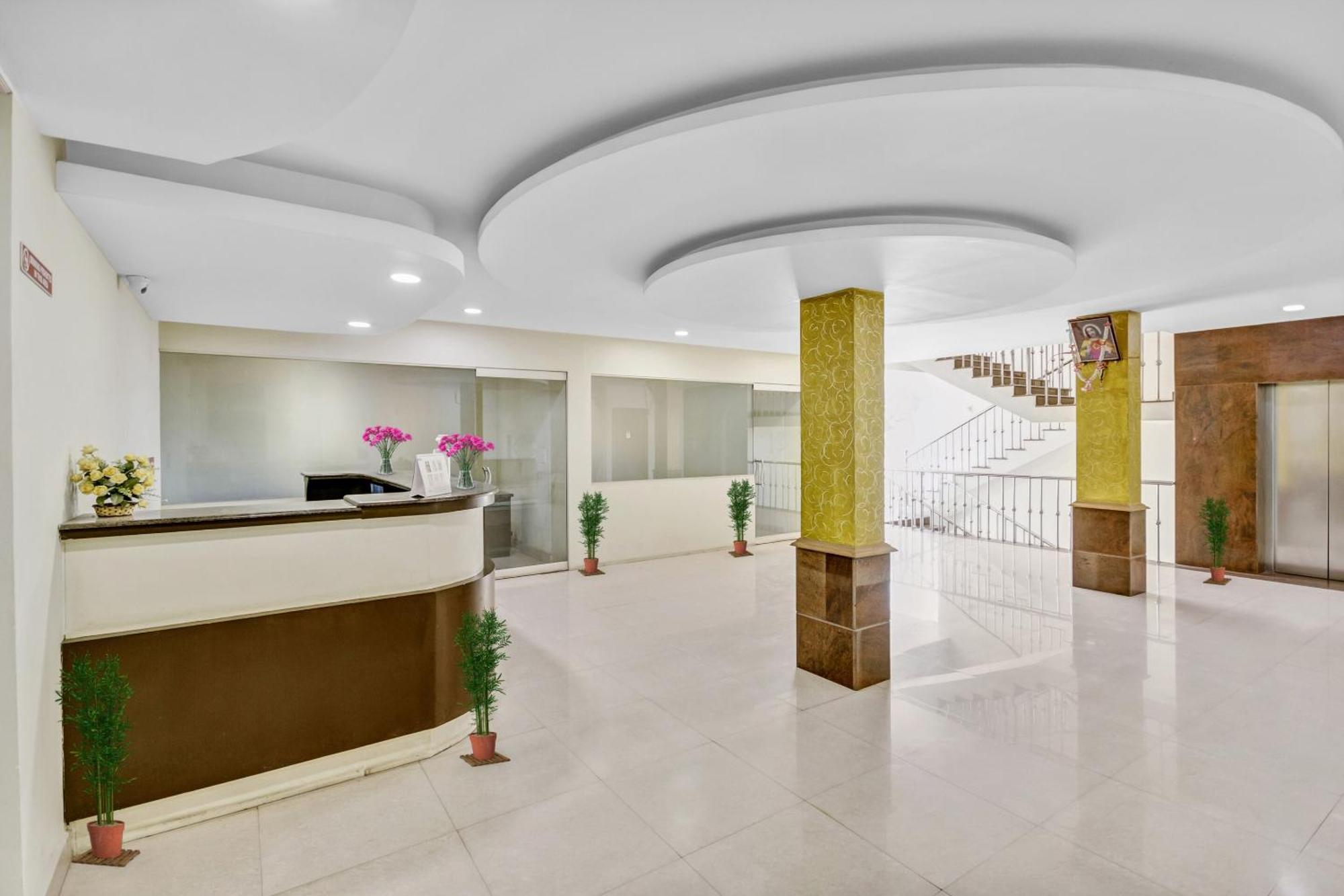 Hotel O Kalapurackal Residency Thekkady Buitenkant foto