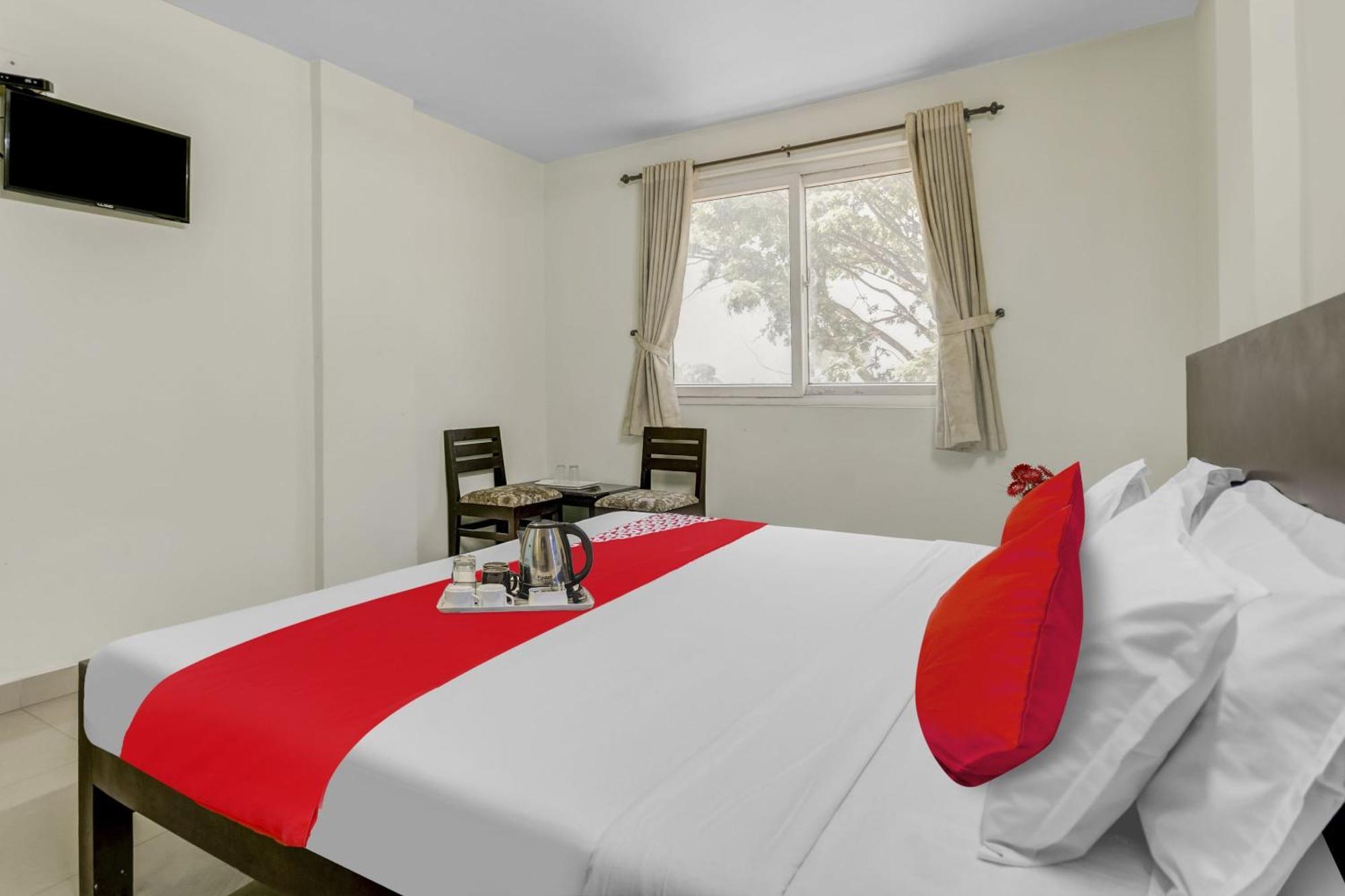 Hotel O Kalapurackal Residency Thekkady Buitenkant foto